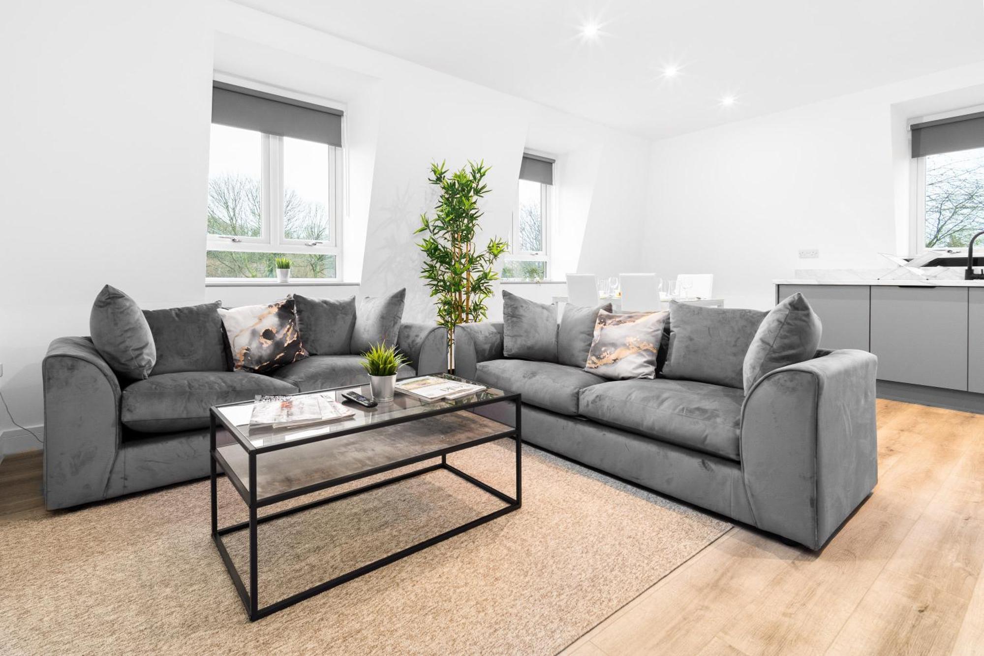 Stylish 2 Bedroom Apartment - Balcony - Secure Parking - Top Rated - 5Mc Μπέρμιγχαμ Εξωτερικό φωτογραφία